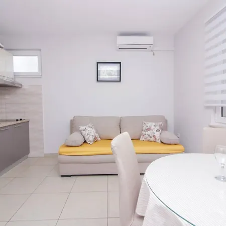 Pool House Luka Lägenhet Zadar Exteriör bild