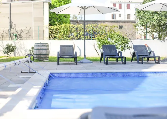 Pool House Luka