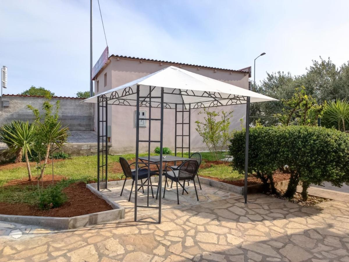 Apartmán Pool House Luka Zadar